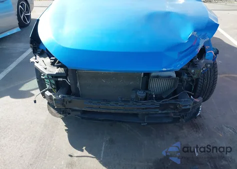 2018 Hyundai Tucson Value z USA, uszkodzony, nr VIN KM8J33A28JU621473